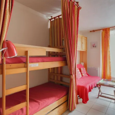 Cosy Avec Jardin Et Parking Pres Des Stations De Ski, Quartier Calme Exposition Sud-ouest - Fr-1-402-81 *